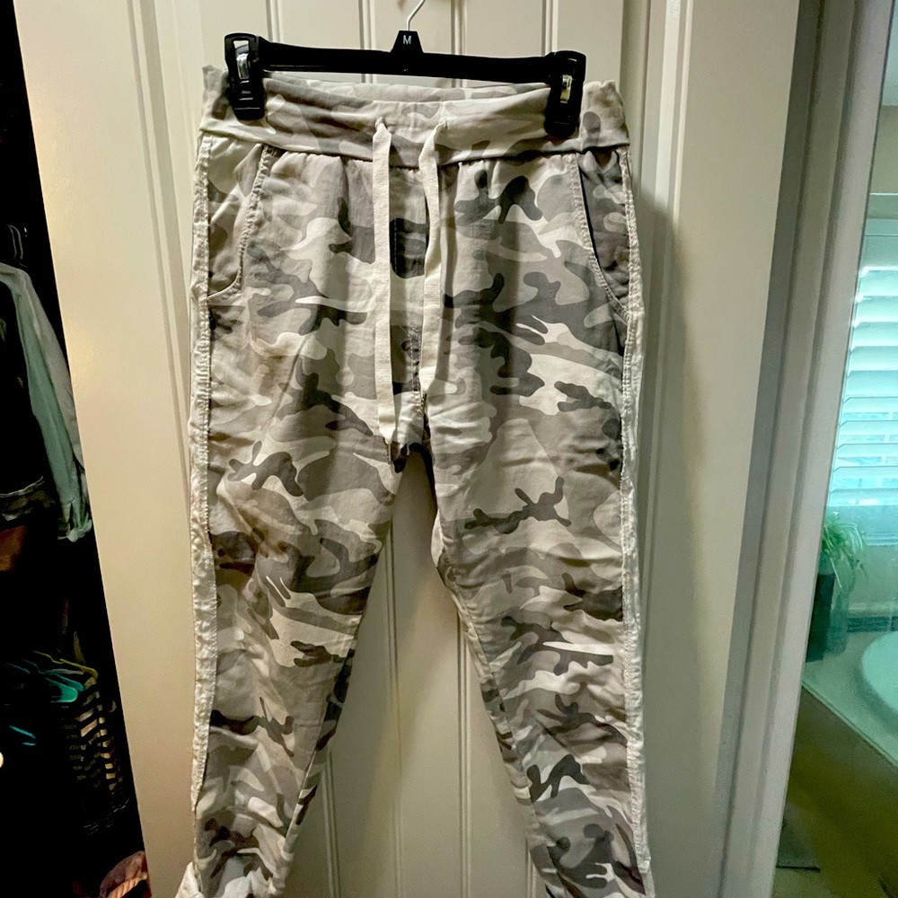 Trendy cotton joggers